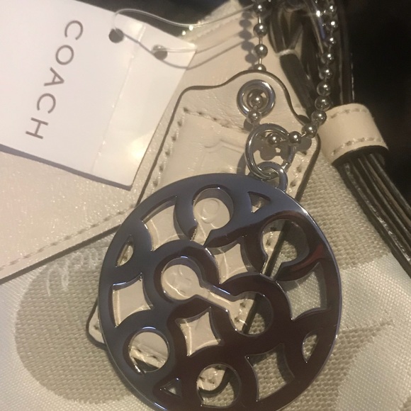 NWT COACH BUCKET BAG WITH DUST BAG - Picture 5 of 6